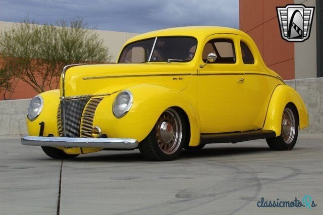 1940' Ford Deluxe photo #2