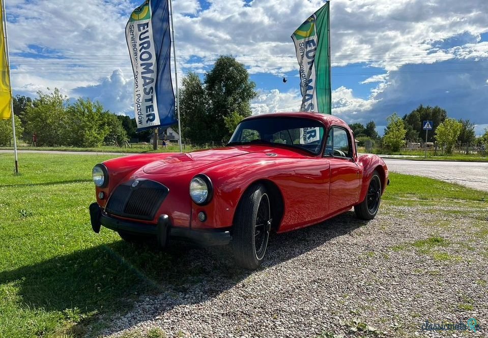 1957' MG MGA photo #2