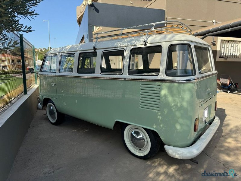 1968' Volkswagen Type 2 photo #5