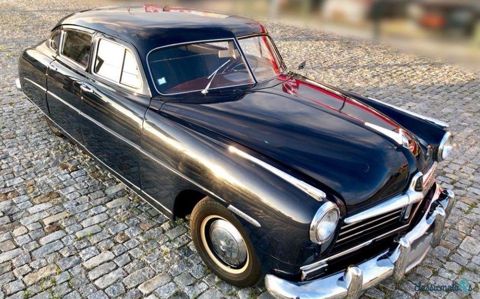 1948' Hudson Commodore 4-Door Sedan photo #2