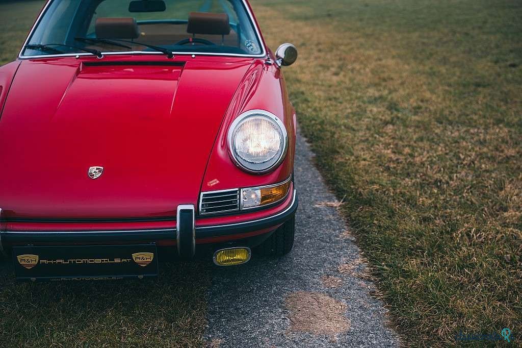 1969' Porsche 911 photo #2