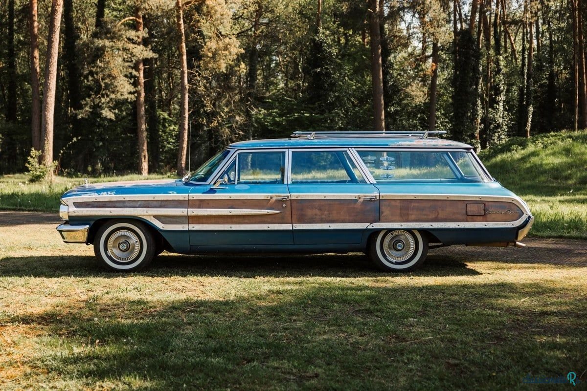 1964' Ford Country Squire photo #2