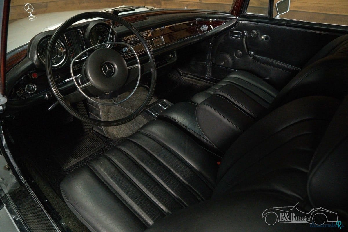 1970' Mercedes-Benz Se Series photo #2