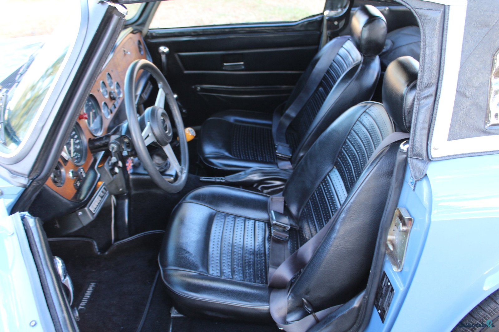 1975' Triumph TR6 photo #4