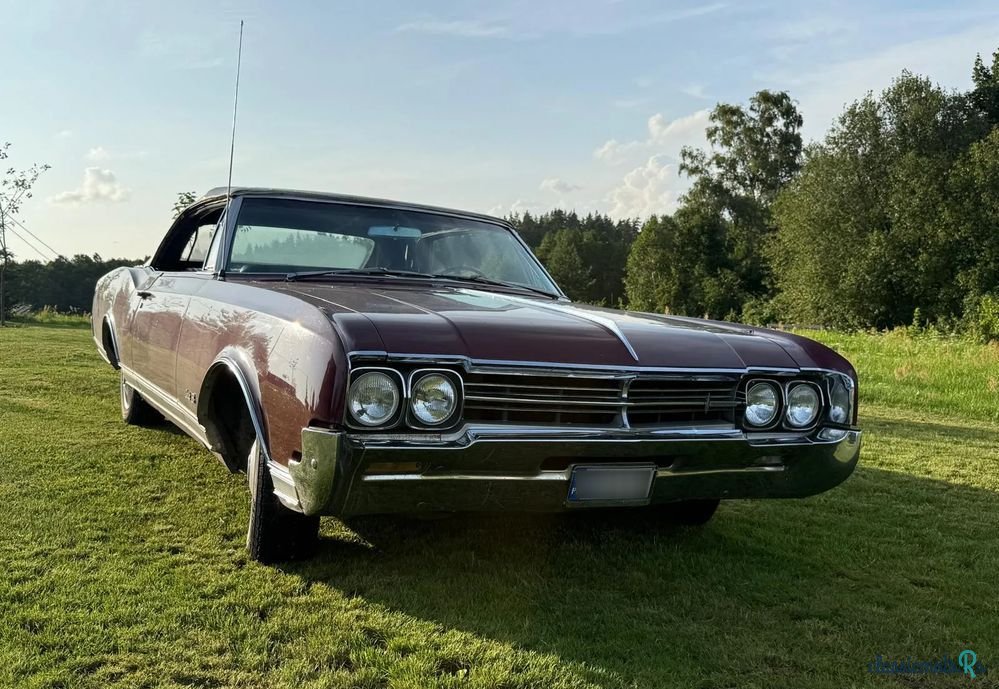 1966' Oldsmobile Delta 88 photo #2