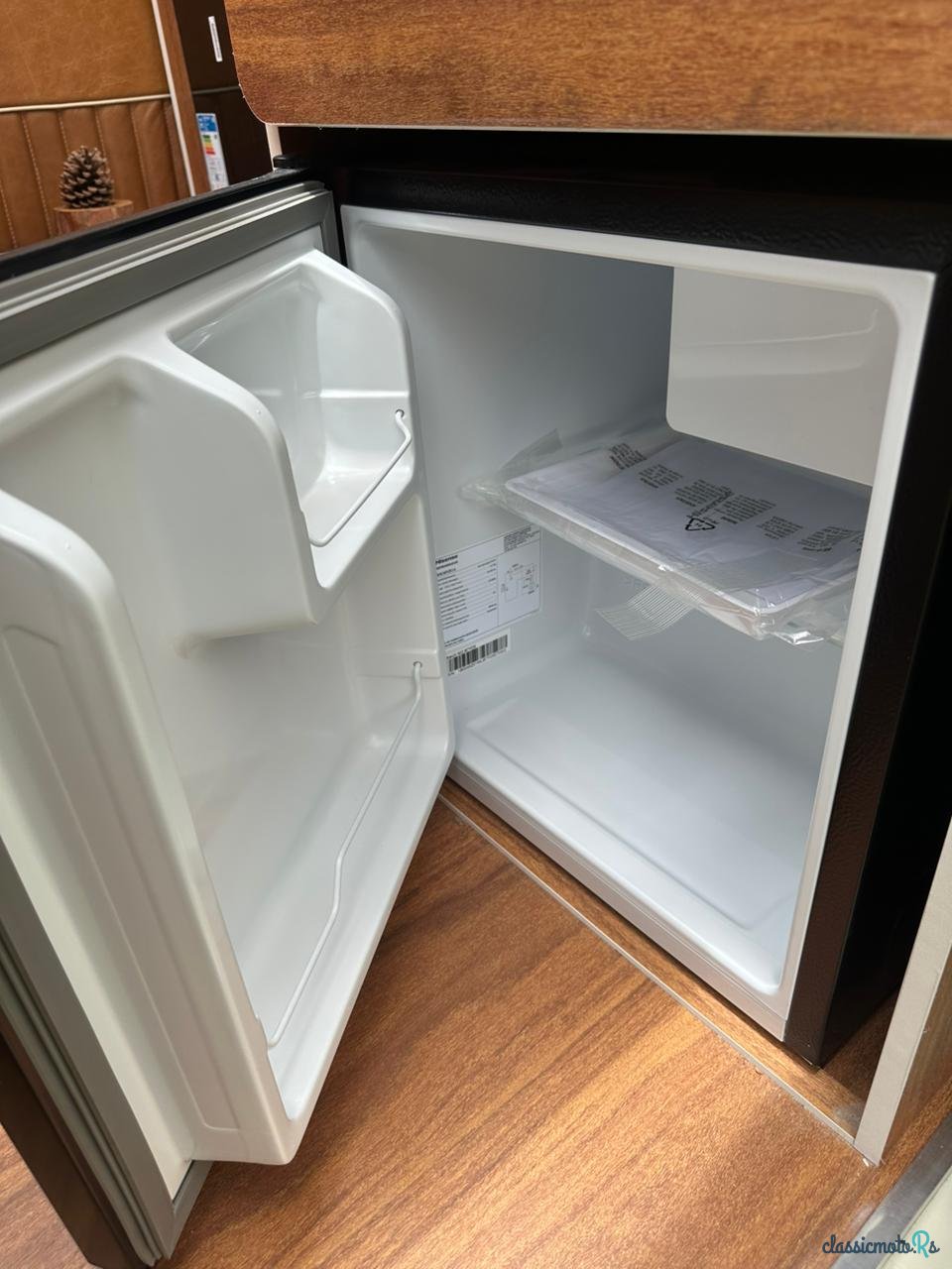 1973' Volkswagen Vans Camper Van photo #5