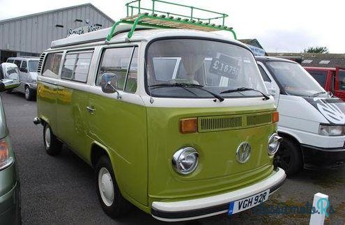 1976' Volkswagen Camper photo #1