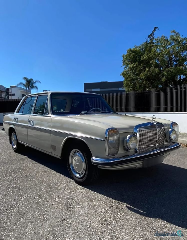 1970' Mercedes-Benz 220 photo #5