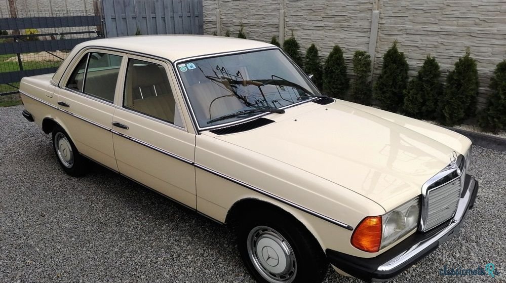 1980' Mercedes-Benz W123 photo #1