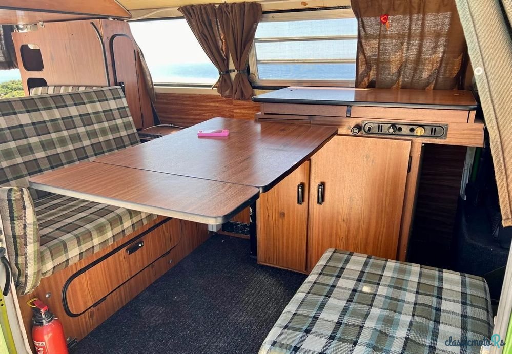 1978' Volkswagen Type 2 photo #3