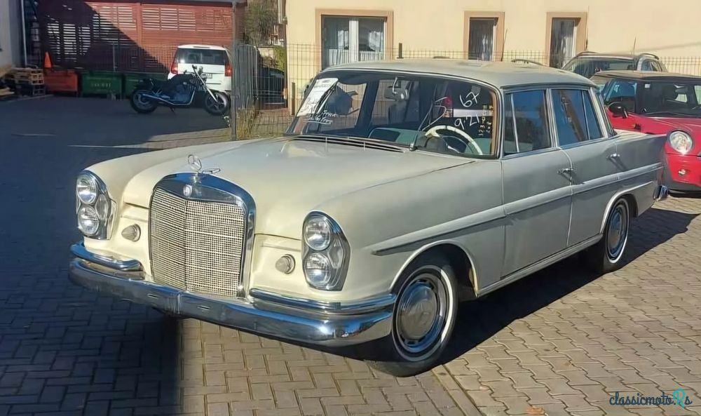 1963' Mercedes-Benz 220 W111 photo #1