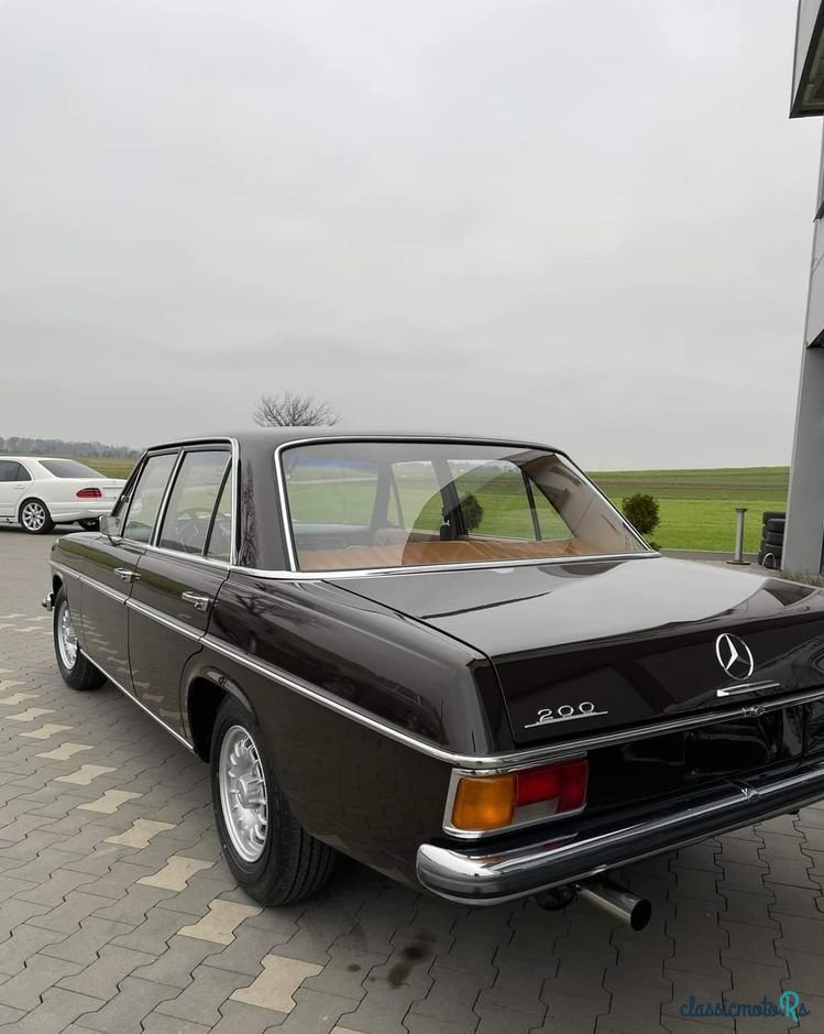 1969' Mercedes-Benz W115 200 photo #3