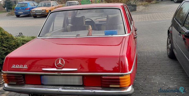 1977' Mercedes-Benz W114 W115 photo #6