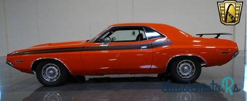 1971' Dodge Challenger photo #2