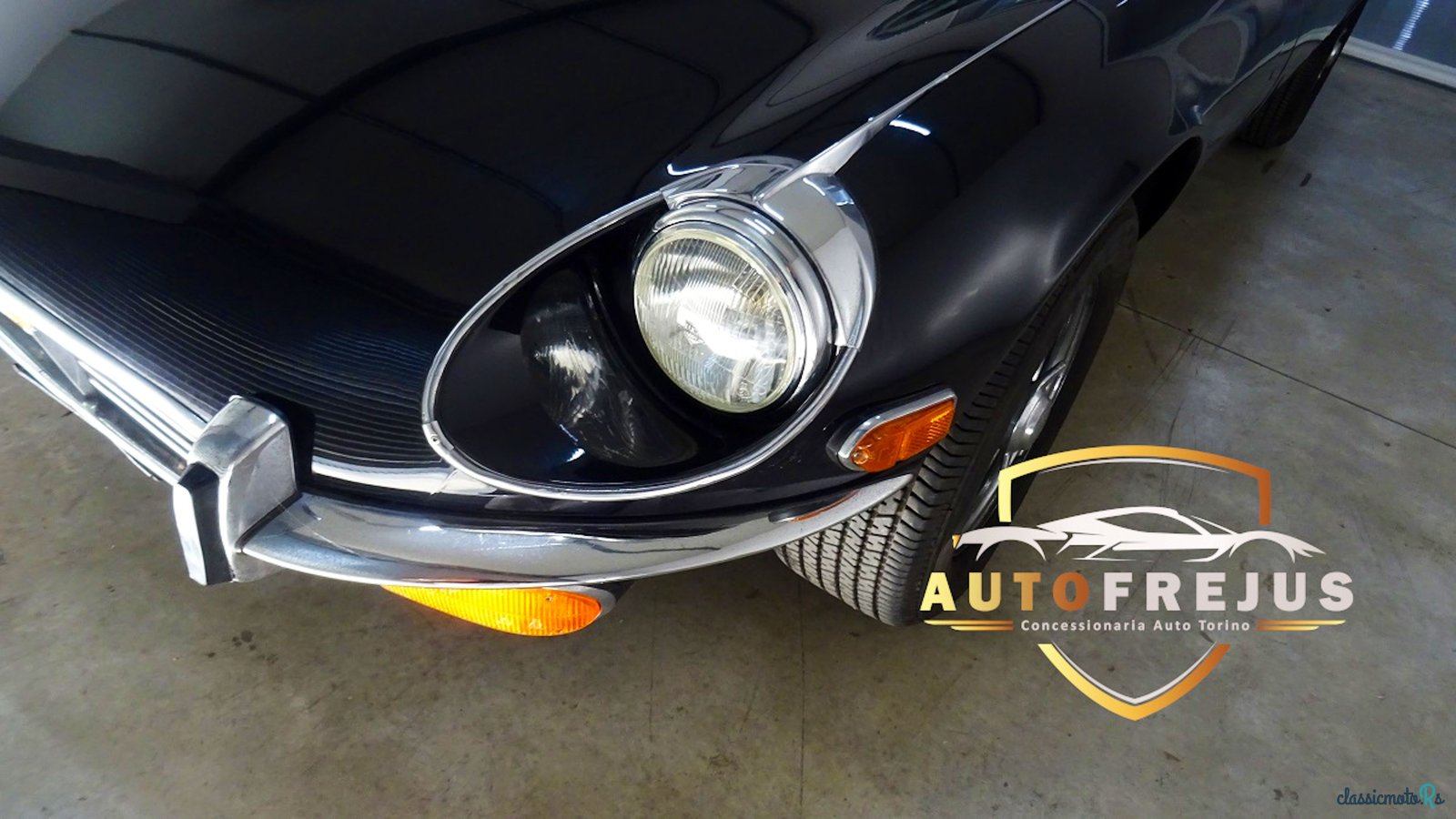 1974' Jaguar E-Type photo #2