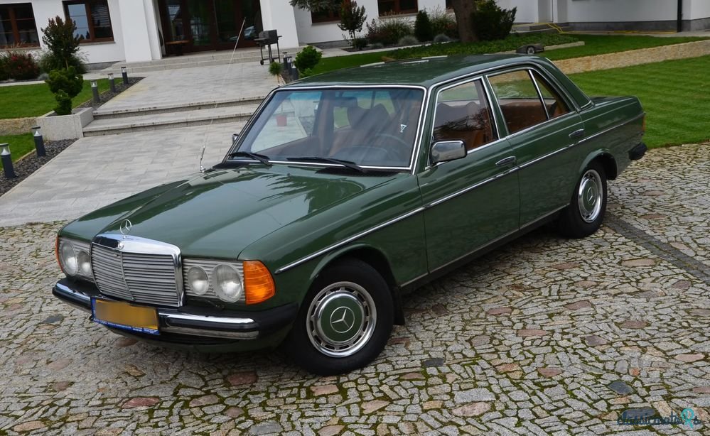 1977' Mercedes-Benz W123 photo #5