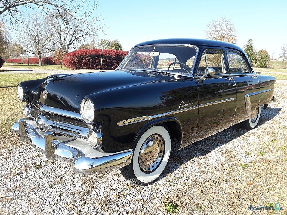 1952' Ford Customline photo #2