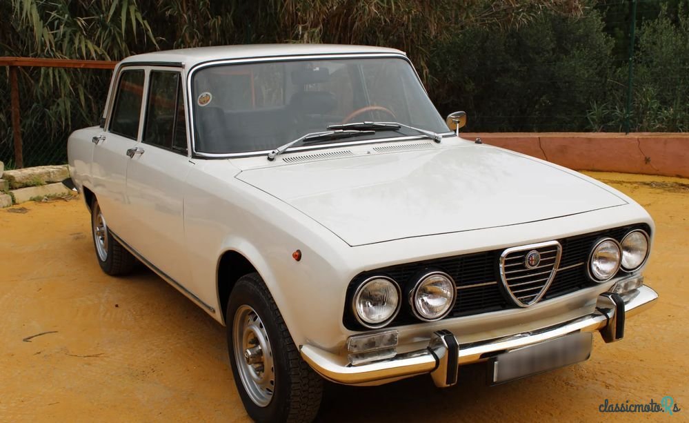 1972' Alfa Romeo 2000 photo #2