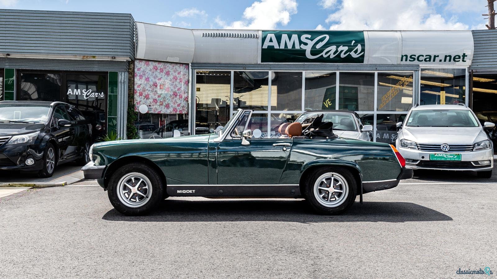 1977' MG Midget photo #2