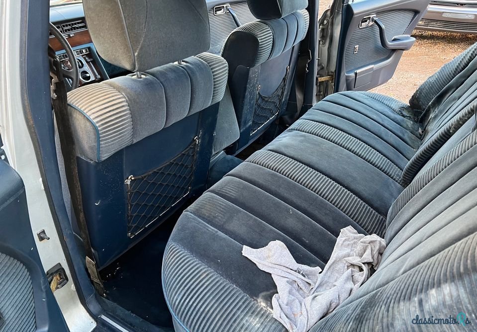 1977' Mercedes-Benz 280 photo #4