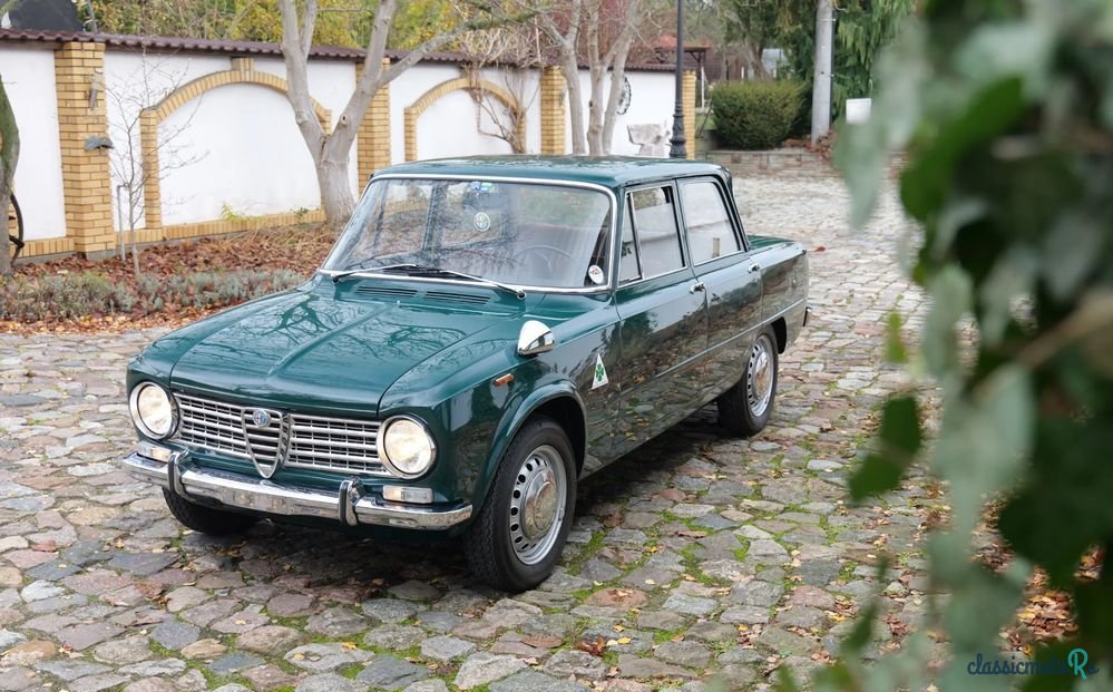 1967' Alfa Romeo Giulia photo #5