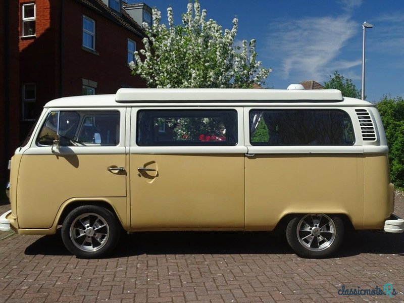 1978' Volkswagen Type 2 photo #4