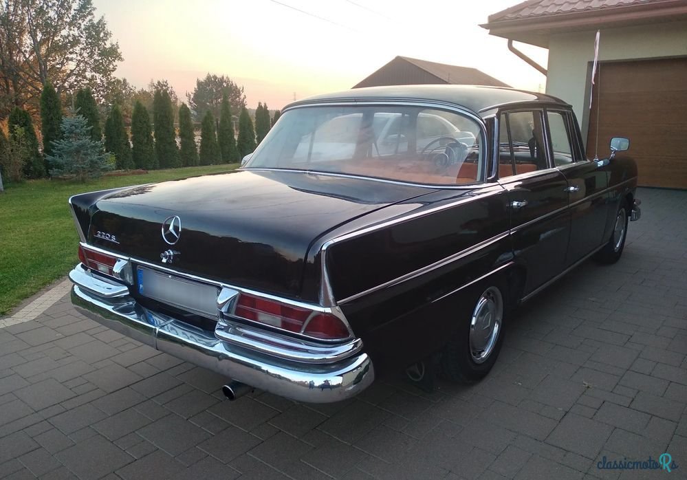 1963' Mercedes-Benz W111 220SB photo #5