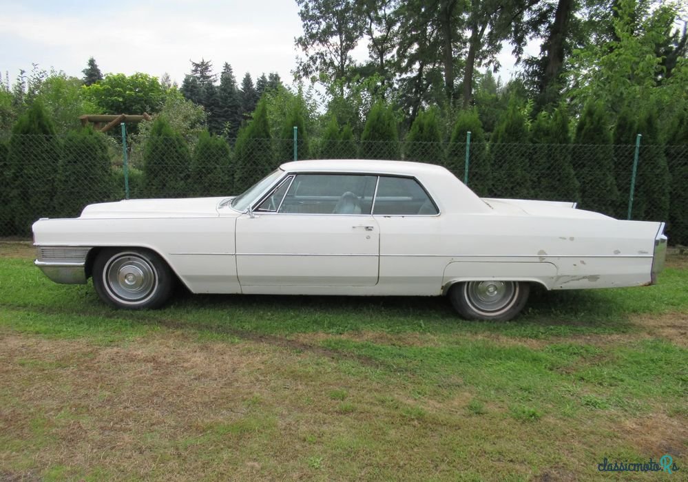 1965' Cadillac Deville photo #1