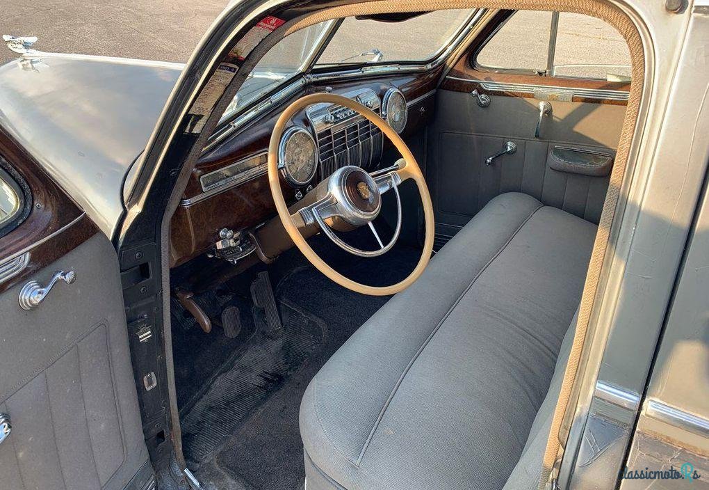 1941' Cadillac Sedan photo #4