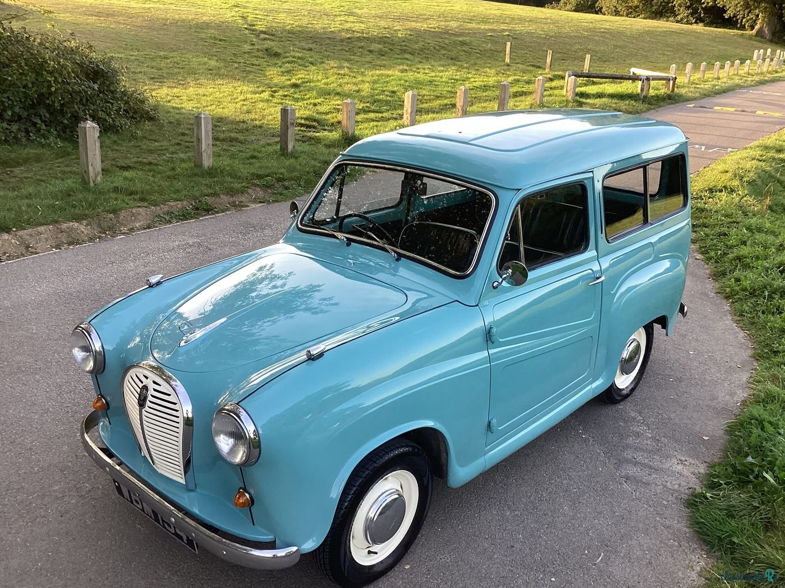 1958' Austin A35 photo #4
