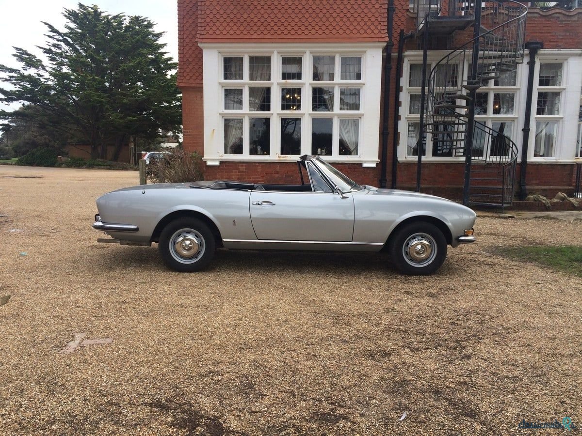 1973' Peugeot 504 photo #2