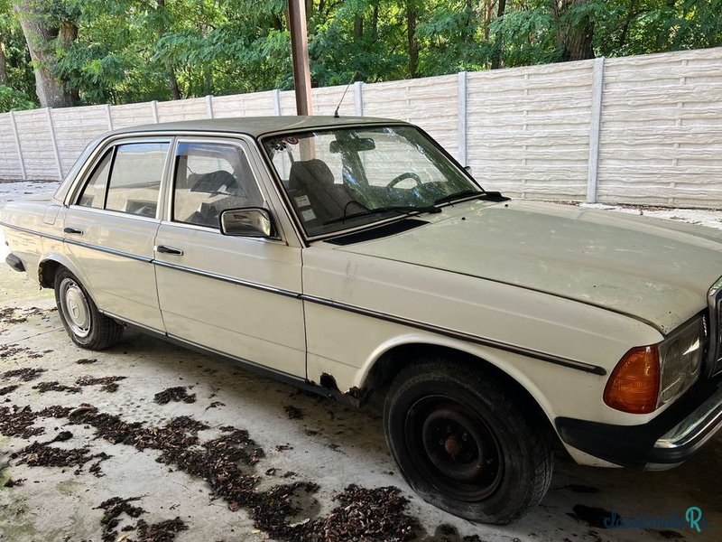 1980' Mercedes-Benz W123 photo #2