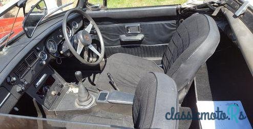 1975' MG Roadster photo #2