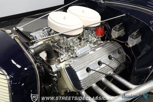 1935' Ford Deluxe photo #3