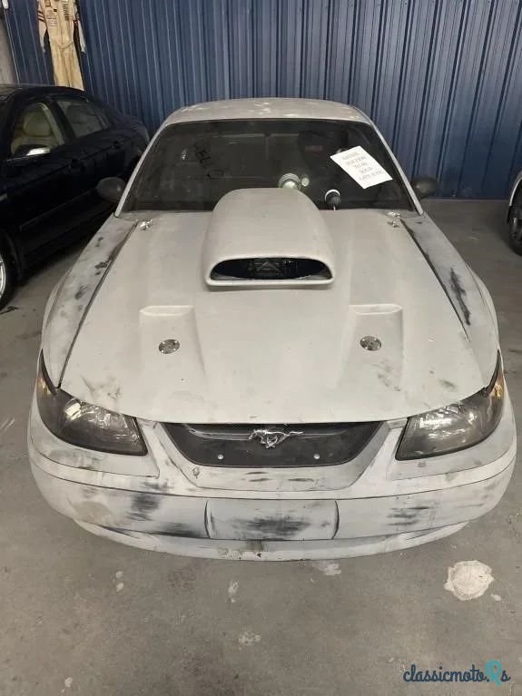 1988' Ford Mustang photo #2