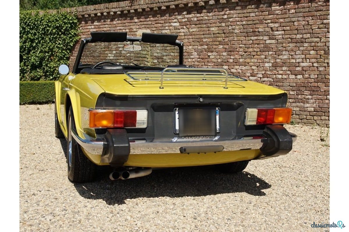 1975' Triumph TR6 photo #6