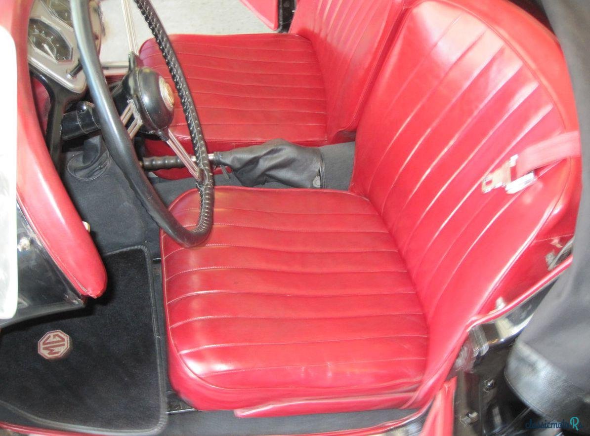1954' MG TF photo #4