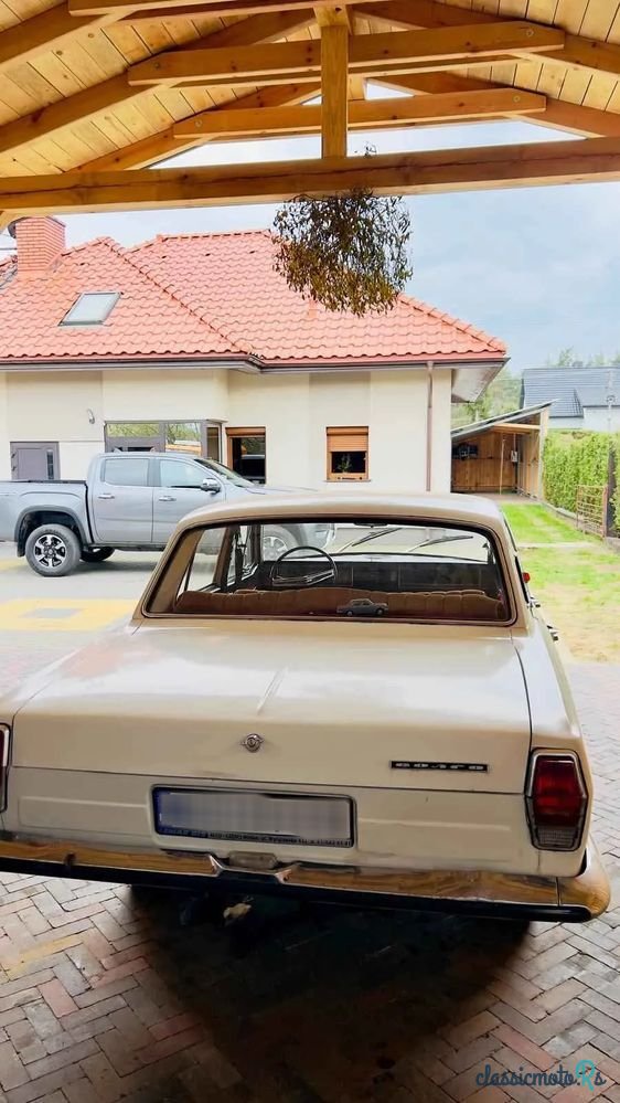 1972' Gaz 24 Wołga photo #4