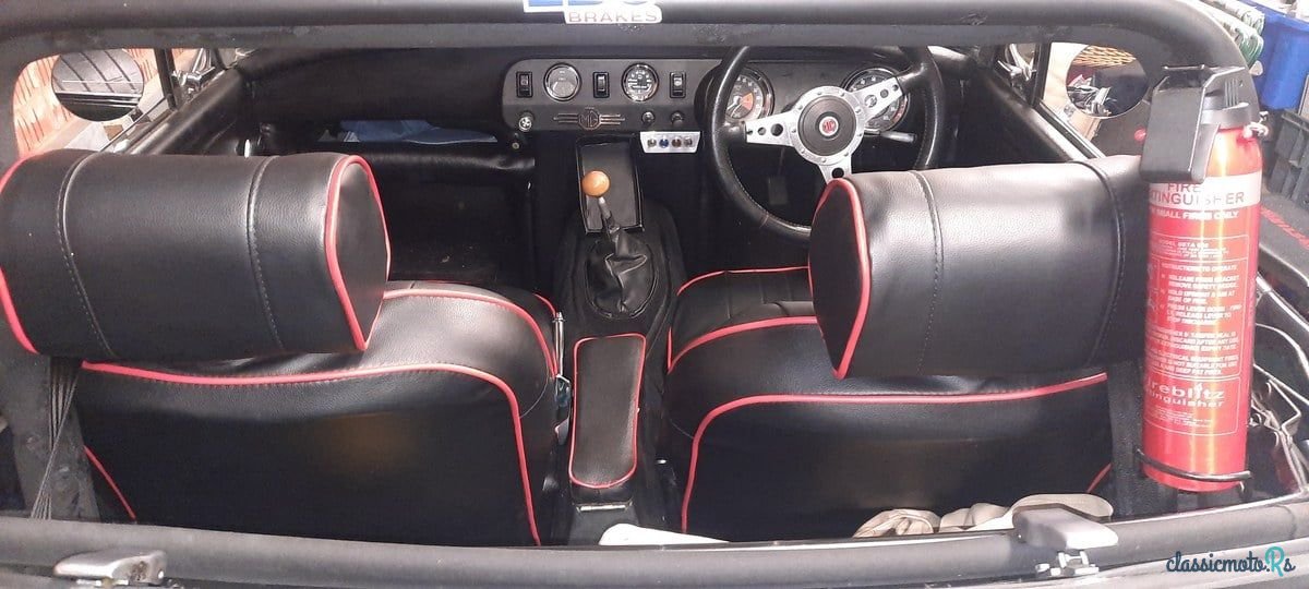 1972' MG Midget photo #3