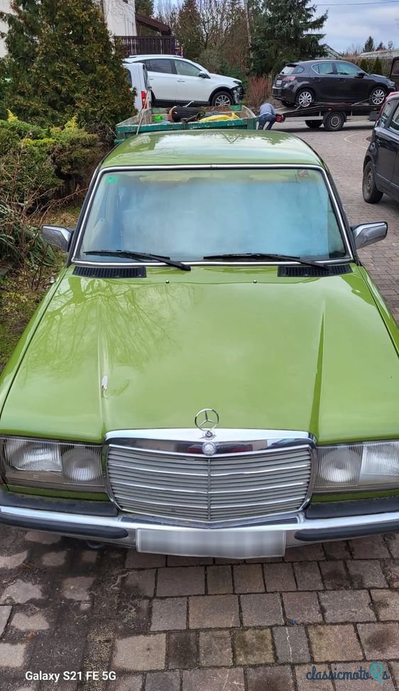 1980' Mercedes-Benz W123 for sale. Poland