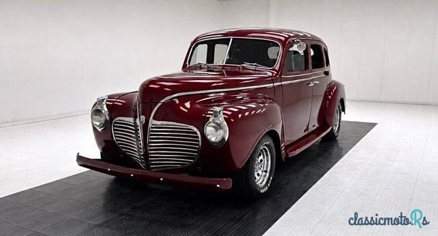 1941' Plymouth Special Deluxe photo #1