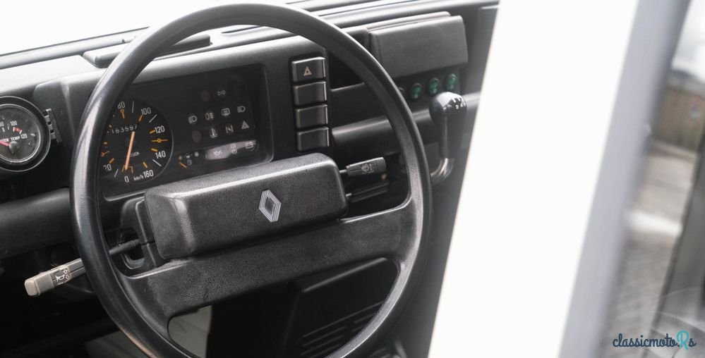 1983' Renault 4 photo #3