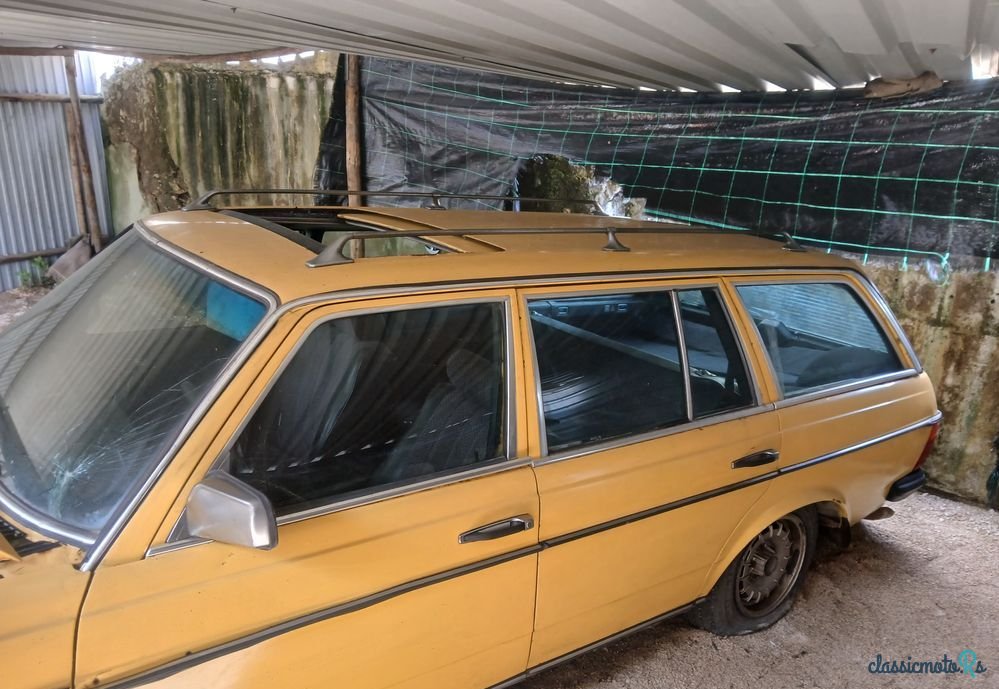 1982' Mercedes-Benz 240 photo #1