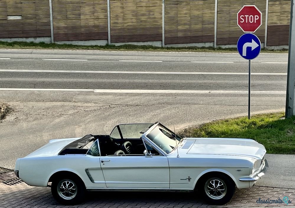 1964' Ford Mustang photo #2