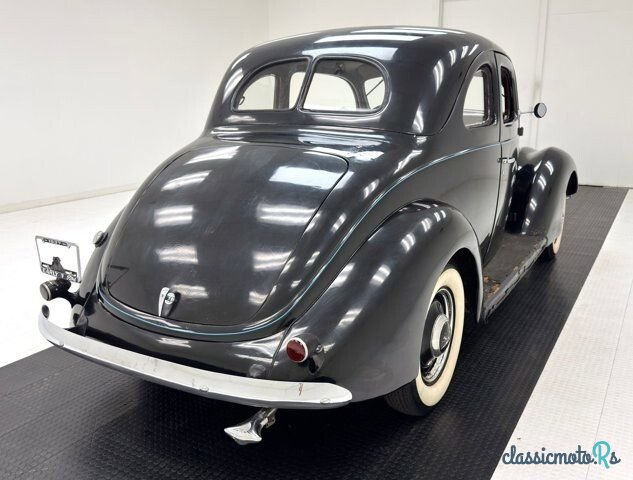 1937' Ford Deluxe photo #6
