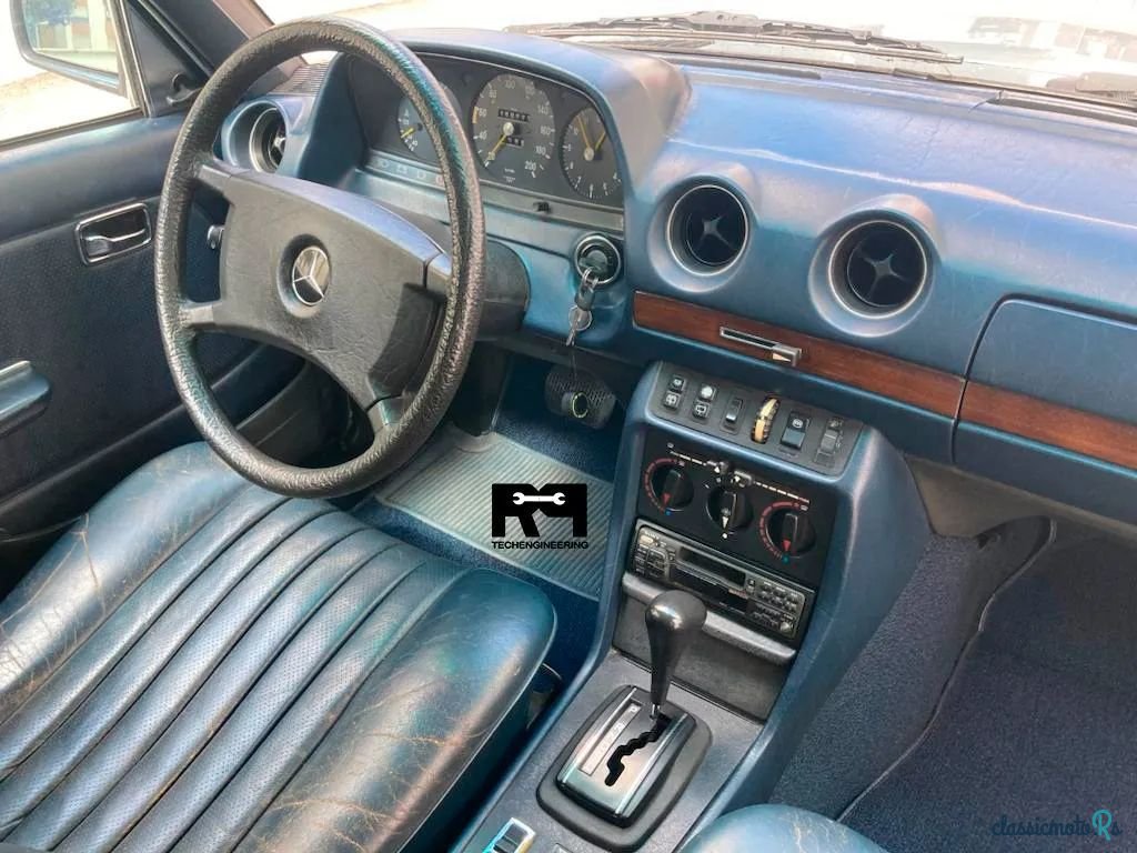 1980' Mercedes-Benz 300 photo #6