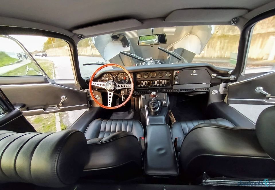 1969' Jaguar E-Type photo #5