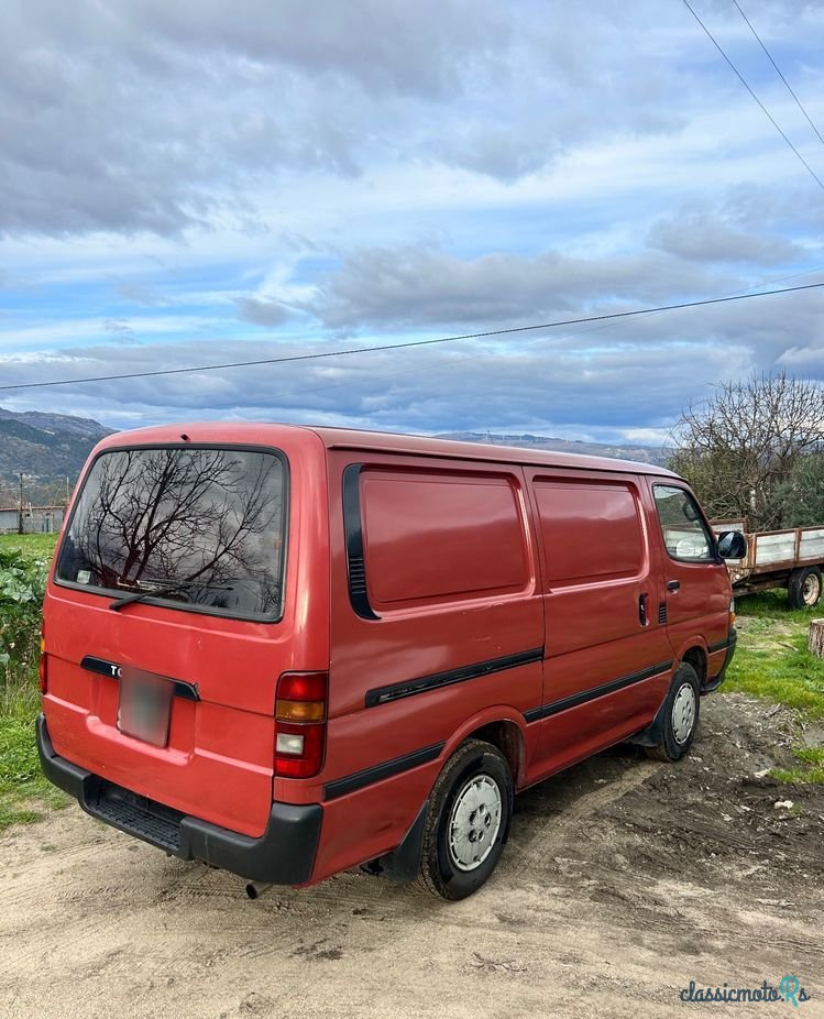 1990' Toyota Hiace 2.4 D Lh102L photo #3