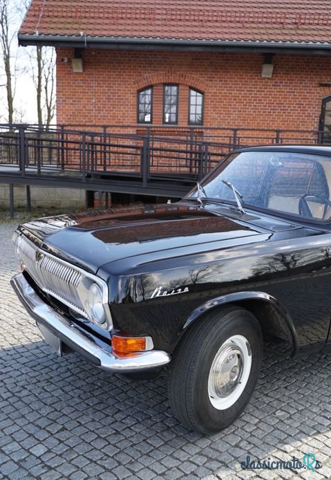 1972' Gaz 24 Wołga photo #4