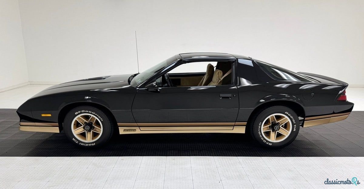 1983' Chevrolet Camaro photo #2